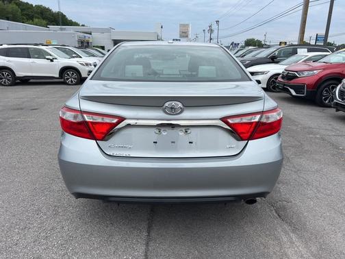 2016 Toyota Camry XLE