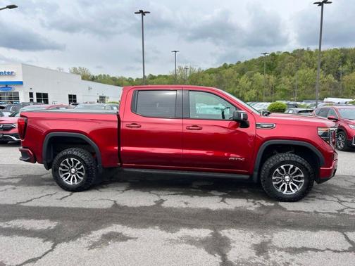 Cayenne Red Tintcoat 2022 GMC Sierra 1500 AT4