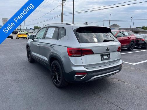 Pyrite Silver Metallic 2023 Volkswagen Taos 1.5T SE