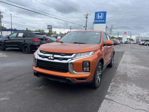Orange Sunrise Metallic 2022 Mitsubishi Outlander Sport