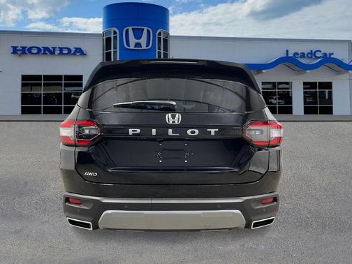 Crystal Black Pearl 2026 Honda Pilot EX-L