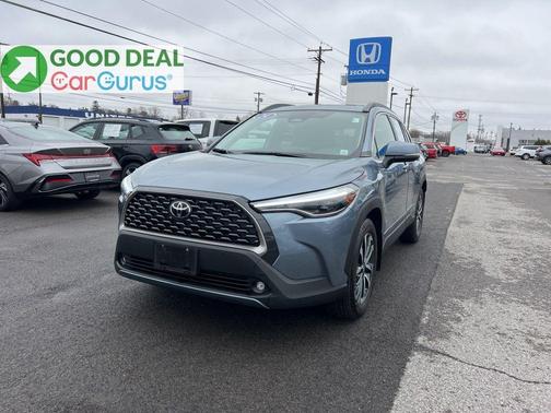 CELESTITE 2024 Toyota Corolla Cross XLE