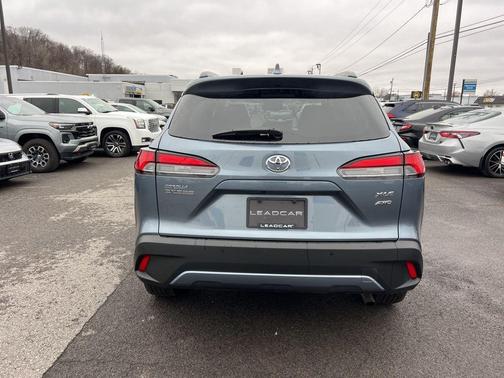 CELESTITE 2024 Toyota Corolla Cross XLE