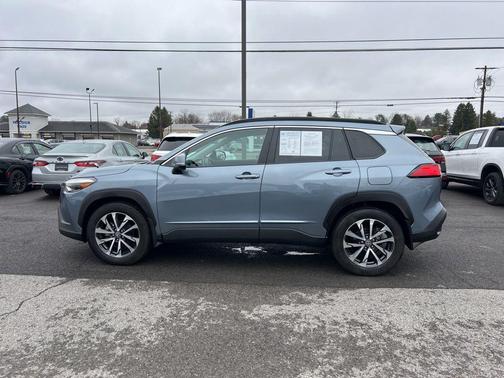 CELESTITE 2024 Toyota Corolla Cross XLE