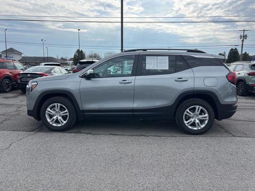 Sterling 2024 GMC Terrain SLE