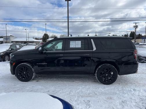 2023 Chevrolet Suburban Premier