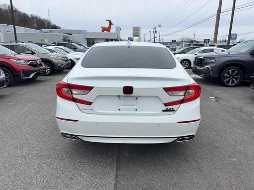 2022 Honda Accord Touring 2.0T