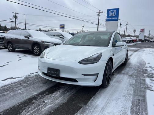 Pearl White Multi 2023 Tesla Model 3 Performance
