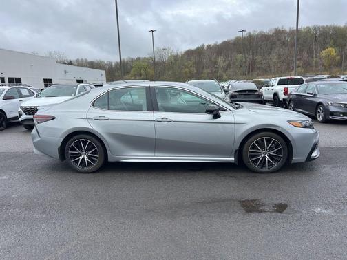 Celestial Silver Metallic 2024 Toyota Camry SE