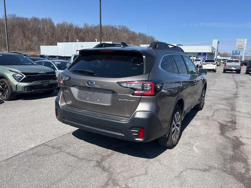 2021 Subaru Outback Premium