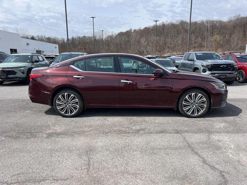 2024 Nissan Altima 2.5 SL