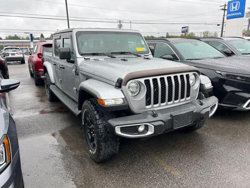 Billet Silver Metallic Clearcoat 2021 Jeep Gladiator Sport