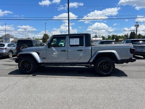 Billet Silver Metallic Clearcoat 2021 Jeep Gladiator Sport