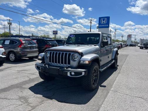 Billet Silver Metallic Clearcoat 2021 Jeep Gladiator Sport