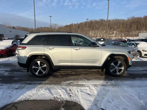 2023 Jeep Grand Cherokee 4xe Base