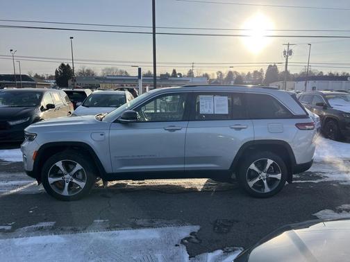 2023 Jeep Grand Cherokee 4xe Base