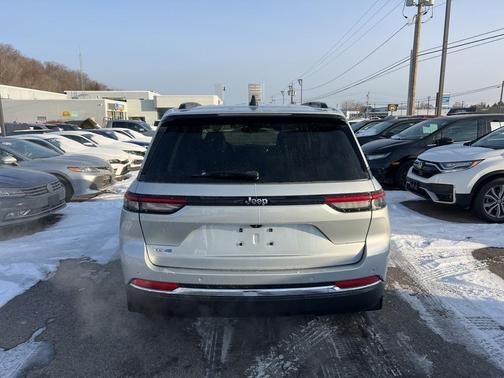 2023 Jeep Grand Cherokee 4xe Base