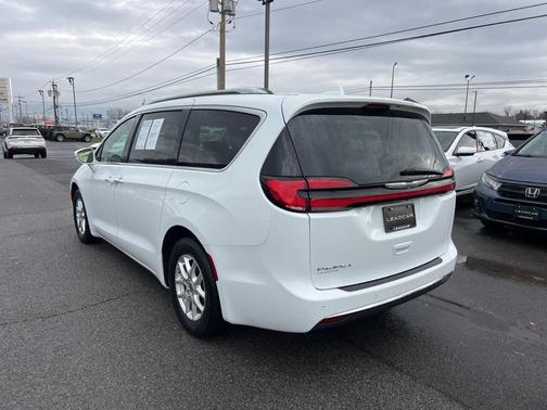 2021 Chrysler Pacifica Touring-L