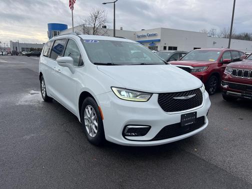 2021 Chrysler Pacifica Touring-L