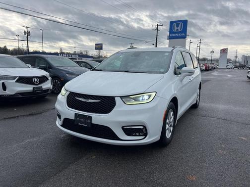 2021 Chrysler Pacifica Touring-L