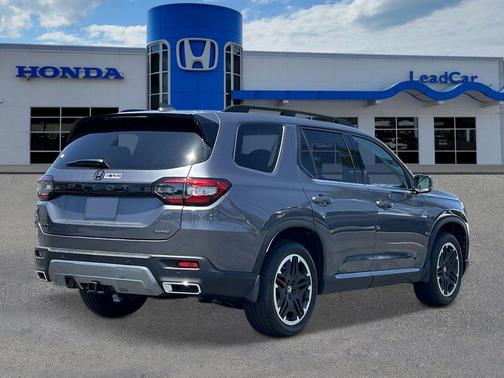 Modern Steel Metallic 2026 Honda Pilot Touring S