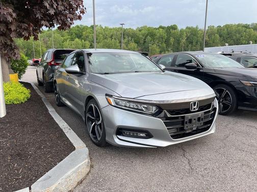 Silver Metallic 2018 Honda Accord Sport
