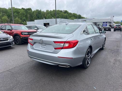 Silver Metallic 2018 Honda Accord Sport
