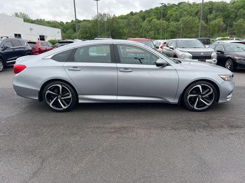 Silver Metallic 2018 Honda Accord Sport