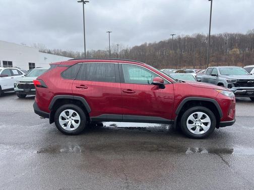 Ruby Flare Pearl 2021 Toyota RAV4 LE