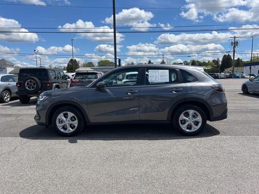 Gray 2024 Honda HR-V LX