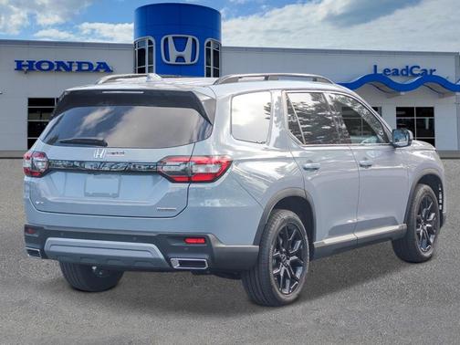 2025 Honda Pilot Touring+