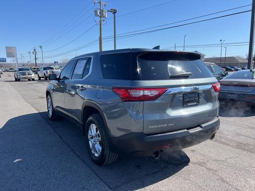 Satin Steel Metallic 2019 Chevrolet Traverse LS