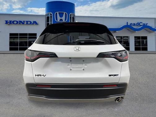 Platinum White Pearl 2027 Honda HR-V Sport