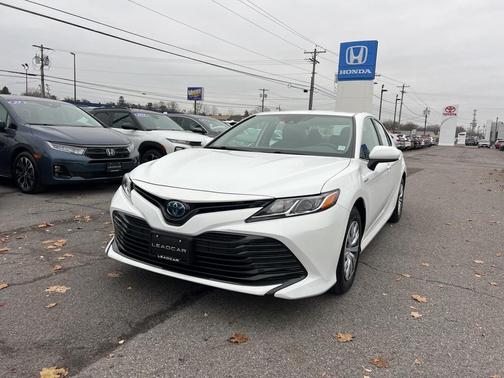 2020 Toyota Camry Hybrid LE