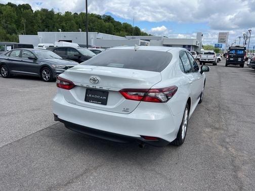 Ice Edge 2023 Toyota Camry LE