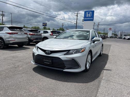 Ice Edge 2023 Toyota Camry LE