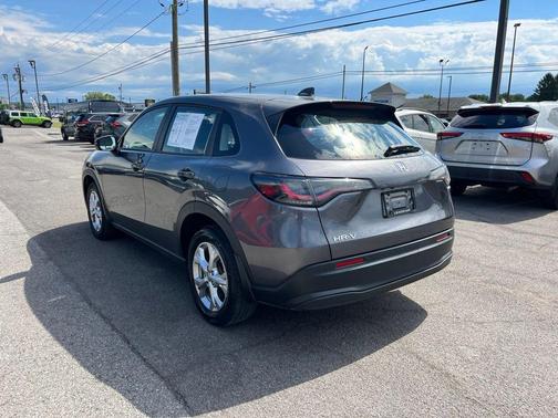 Modern Steel Metallic 2023 Honda HR-V LX