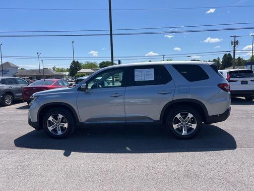 Lunar Silver Metallic 2025 Honda Pilot EX-L