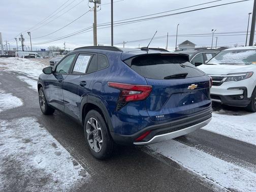 2024 Chevrolet Trax LT