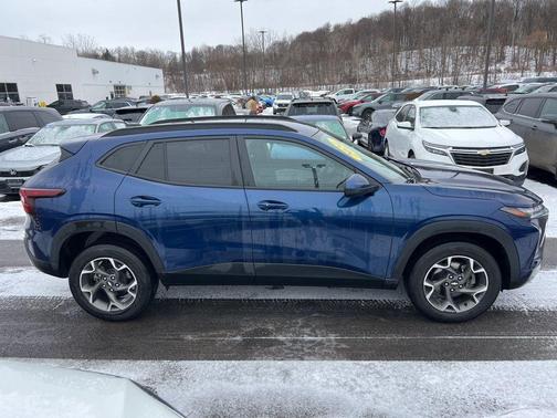 2024 Chevrolet Trax LT