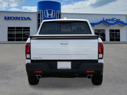 Platinum White Pearl 2026 Honda Ridgeline RTL