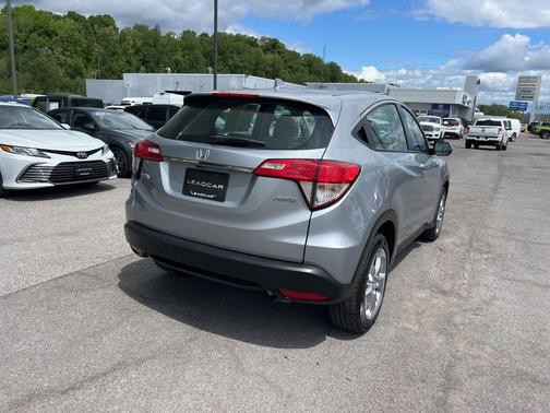 Lunar Silver Metallic 2021 Honda HR-V LX