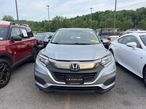 Lunar Silver Metallic 2021 Honda HR-V LX