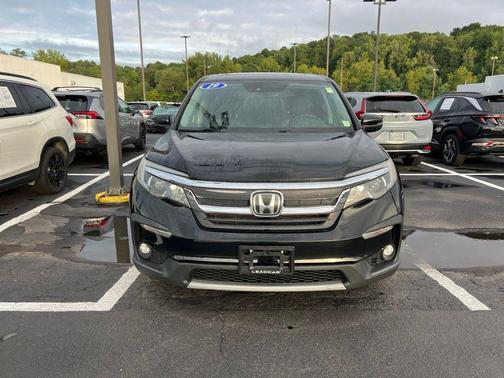 Crystal Black Pearl 2019 Honda Pilot EX-L