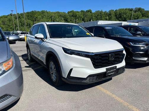 Platinum White Pearl 2026 Honda CR-V EX