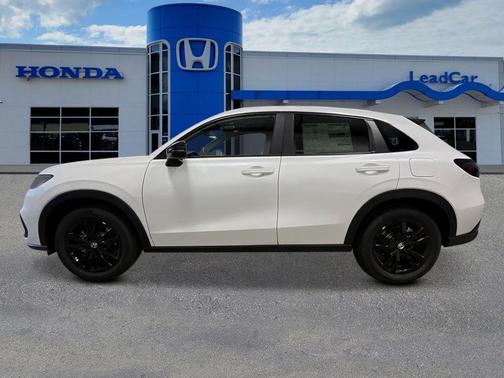Platinum White Pearl 2027 Honda HR-V Sport