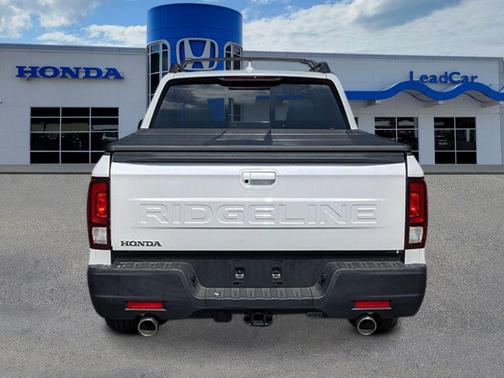 Platinum White Pearl 2026 Honda Ridgeline RTL