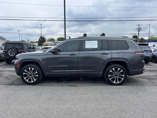 Metallic 2022 Jeep Grand Cherokee L Overland