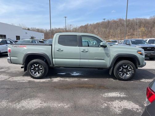 2023 Toyota Tacoma TRD Off Road