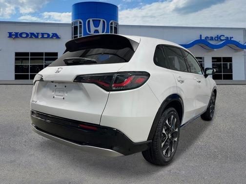 Platinum White Pearl 2026 Honda HR-V EX-L